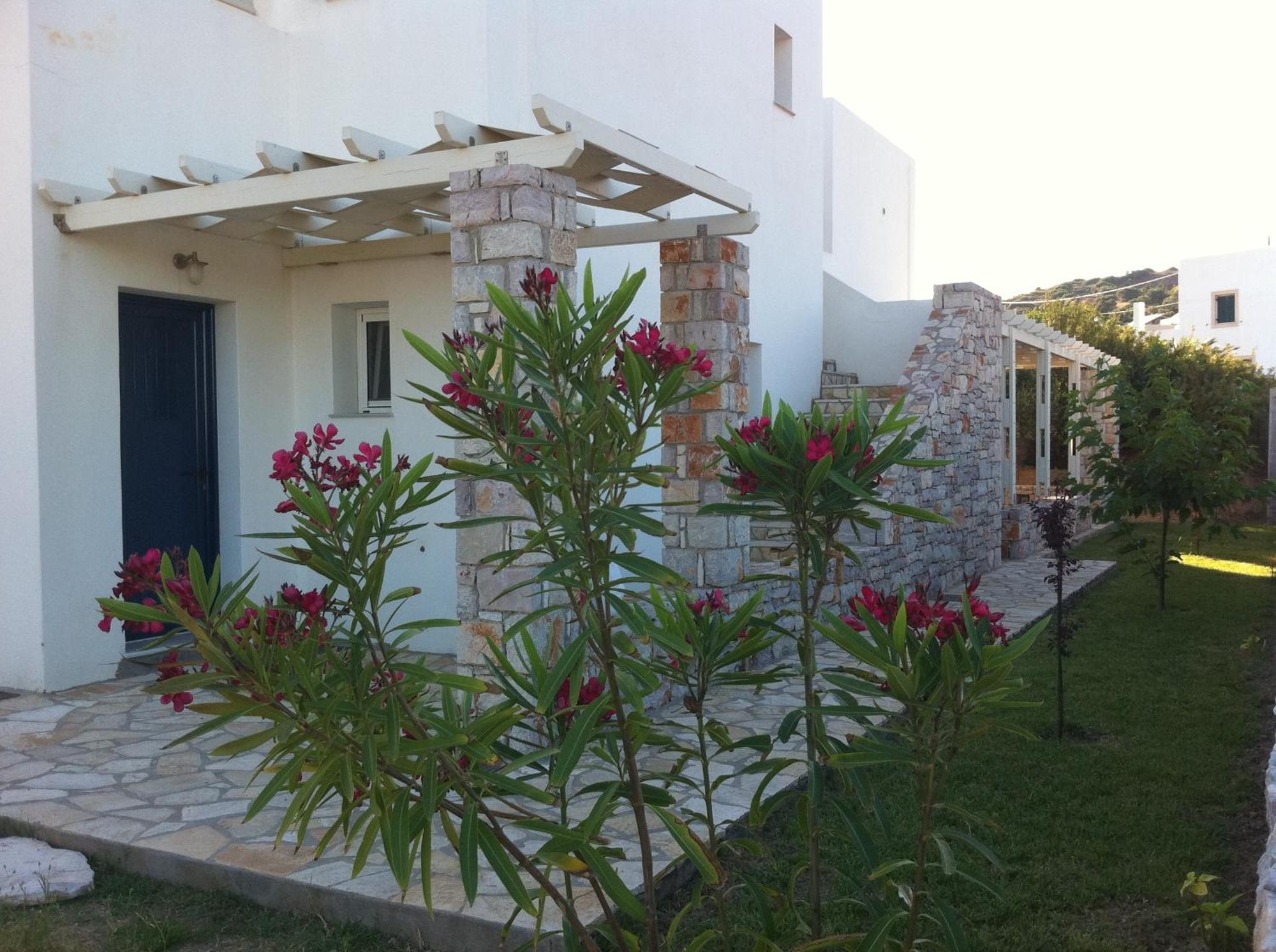 Elea Apartments Kalamos  Екстериор снимка