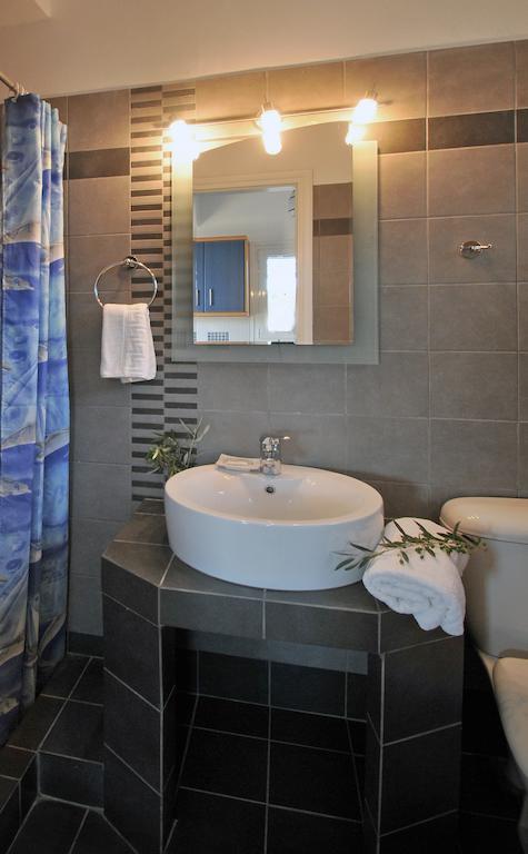 Elea Apartments Kalamos  Екстериор снимка
